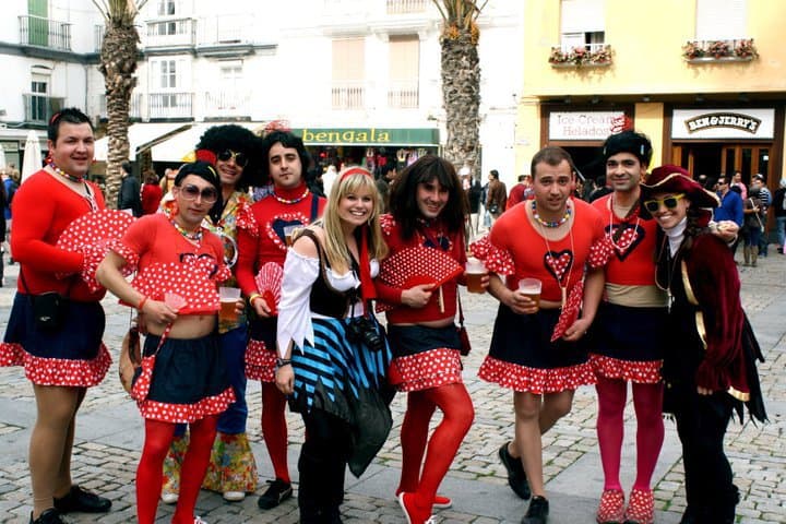How to Dress for Cádiz Carnaval - lauren on location