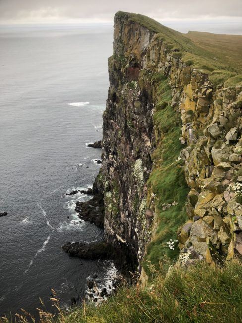 Sideview of cliff