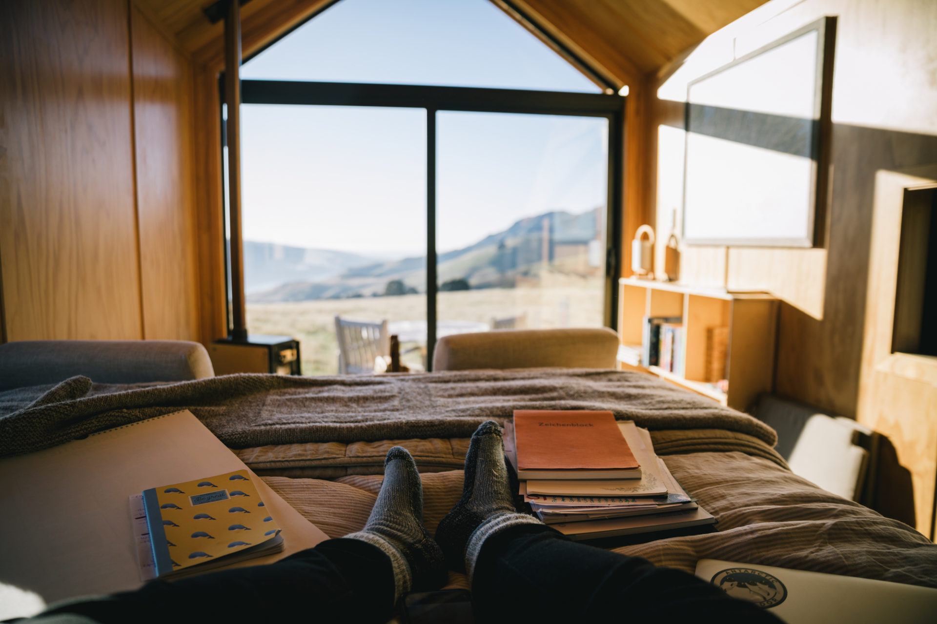 Off The Grid Escape Reference: A Solo Off The Grid Escape To The Banks Peninsula